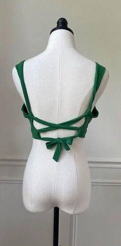 Robin Piccone NWOT  Kelly Green Twist Front Bikini Top Lace Back M D Cup