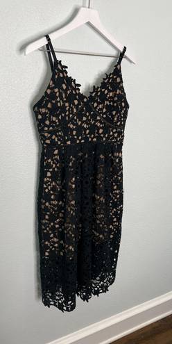 Entro Black and Tan Lace Spaghetti Strap Midi Dress