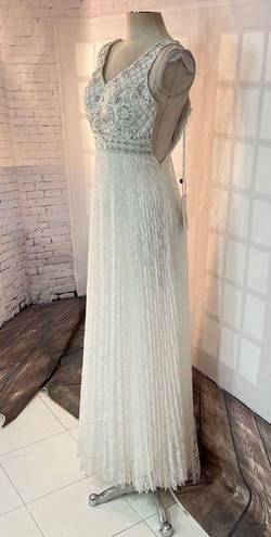 Sue Wong  NWT white beaded pleated white lace formal gown size 0