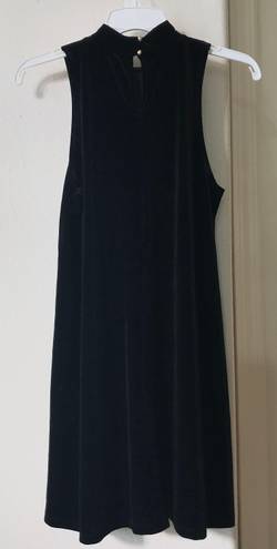 One Clothing Sleeveless Mock Neck Velvet Dress Small