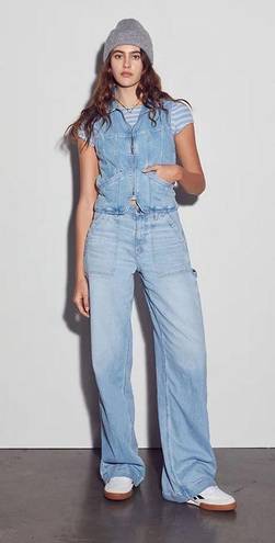 American Eagle Dreamy Drape Stretch Super High-Waisted Baggy Wide-Leg Jean in Easy Breezy Blue