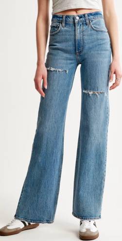 Abercrombie & Fitch Curve Love Medium Destroy High Rise 90s Relaxed Jeans