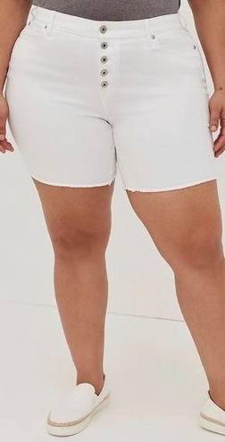 Torrid  Bermuda Vintage Stretch High-Rise Short in White