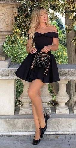 House Of CB  ‘Elida’ black off shoulder mini dress NWOT size S