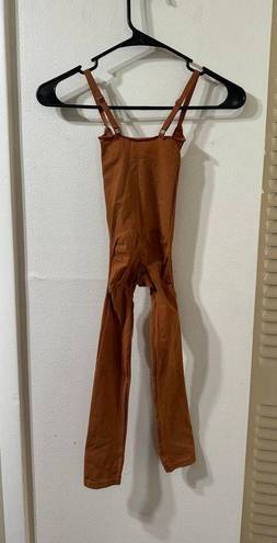 SKIMS New  Everyday Sculpt Open Bust Casuit Size XS Bronze NWT