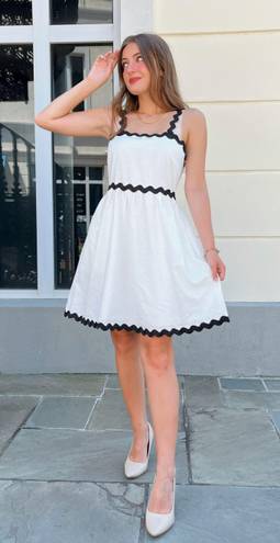 Boutique NWT White Dress With Black Rickrack Trim 