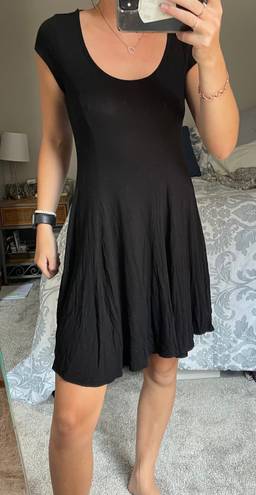 Acemi Black Flowy Dress