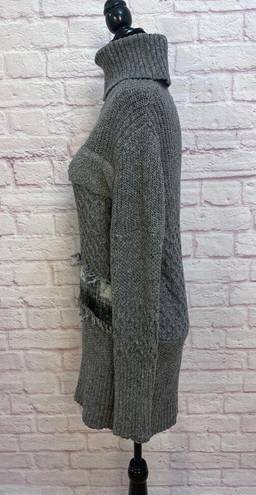 Banana Republic  Women's Textured Collage Sweater Grey Combo Turtleneck Size M