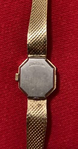 Woman’s Swiss Quartz movement vintage gold filled diamond accent GRUEN watch!