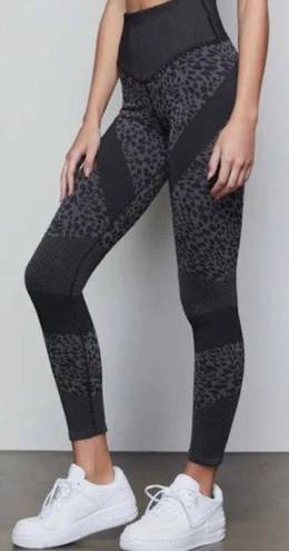 Good American Cheetah Leggings