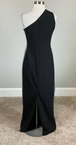 Vince Camuto  Women's Formal Dress Size 6P Black Sequined One Shoulder Long Gown