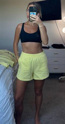 Athleta Girl Yellow Sweat Set in XXL (16)