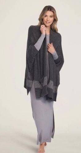 Barefoot Dreams  CozyChic Lite® Cliffside Wrap OS light gray