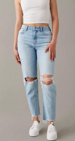 American Eagle AE Strigid Curvy Ripped Mom Jean