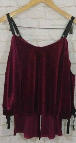 Romeo + Juliet Couture  Burgundy Velvet Cold Shoulder Open Back Tie Top Blouse