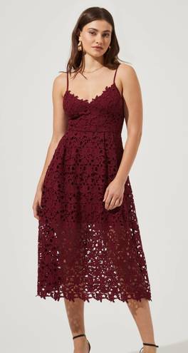 ASTR Lace A Line Midi Dress