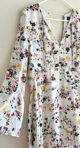 Sam Edelman White Dream Lined Floral Garden Bell Sleeve Dress, Size 10