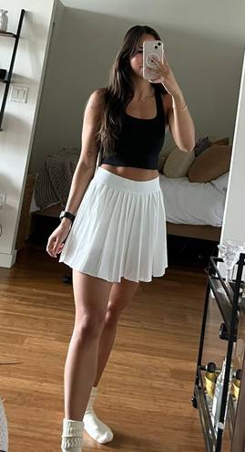 Aritzia TNA Tennis Mini Skirt 