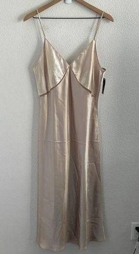 Jones New York NWT  Intimates Long Maxi Slip Dress Champagne Large