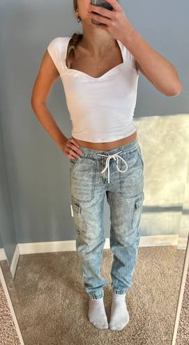 American Eagle cargo jeans