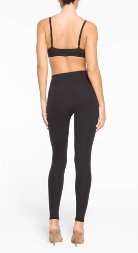 SKIMS  NWT Fits Everybody Leggings - Onyx color, very stretchy, butter soft