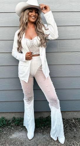 Punchy Blonde Boutique Punchy Blonde Outfit White Size 8 130