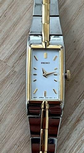 Seiko  Luxury Vintage Ladies Watch Two-Tone Bracelet White Rectangular Dial