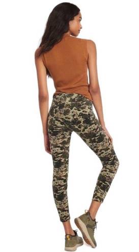 Pilcro  High Rise Skinny Camo Corduroy Pants Button Fly Green Size 27