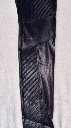 Spanx Womens  Black Faux Leather Moto Leggings size Medium