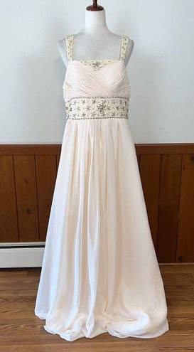 None Pretty Chiffon Bridesmaid/Prom Gown!