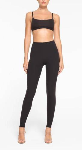 SKIMS  NWT Fits Everybody Leggings - Onyx color, very stretchy, butter soft