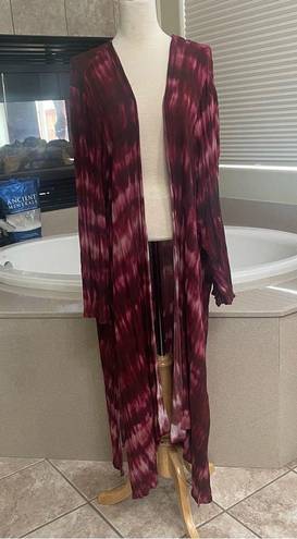 Torrid Women's  Wine Tie Dye Gauze Kimono Cardigan Size 4 Red Long Sleeve EUC