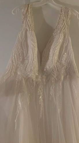 Oleg Cassini Ivory  Wedding dress, Veil 