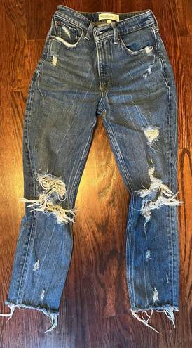 Abercrombie & Fitch Ripped Mom Jeans