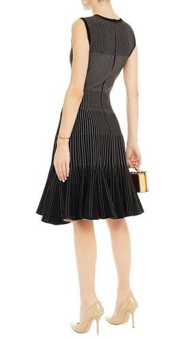 Oscar de la Renta  Black Gold Striped Fluted Jacquard Knit Dress Size Medium NWT