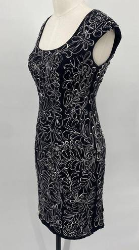 Sue Wong  Sheath Dress Ribbon Soutache Floral Pattern Scoop Neck Black White 0