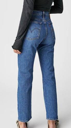 Levi’s Wedgie Straight High-Waisted Button Fly Denim Jeans 30