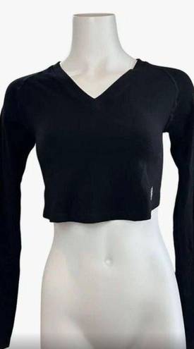 Free People Movement V-neck Crop Top Thumbhole Tee T-Shirt Athletic Top Black XS