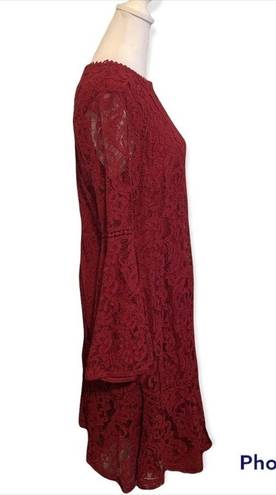 Isaac Mizrahi  LIVE! Burgundy Macrame Lace Sheath Dress Bell Sleeves Size 6