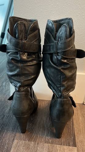 Relativity Vintage 90s Boots