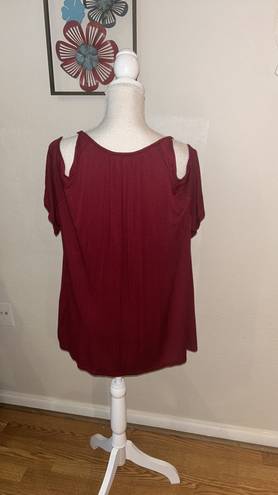 Top Girl La size women’s 1X open shoulder red with lace top