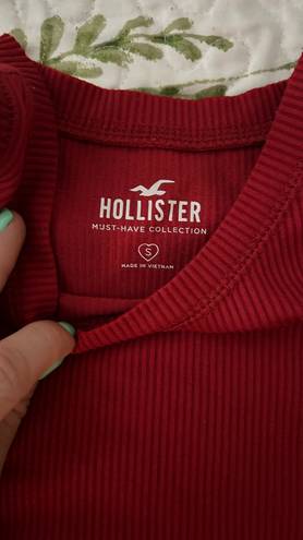 Hollister Tank