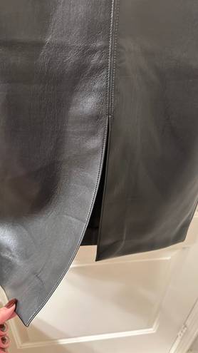 Aritzia Babaton Pegu Faux Leather Skirt