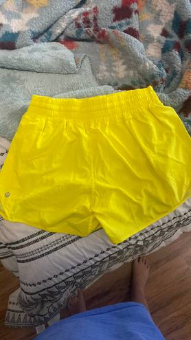 Lululemon Hotty Hot HR Short 4” Lined