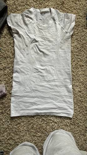 Lululemon Swiftly Tech Short Sleeve