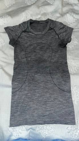 Lululemon Swiftly Tech Short Sleeve