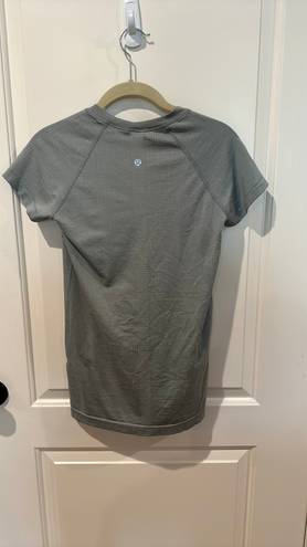 Lululemon Swiftly Tech Short Sleeve