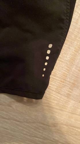 The North Face Shorts Size Medium