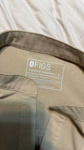 FIGS Scrubs Set