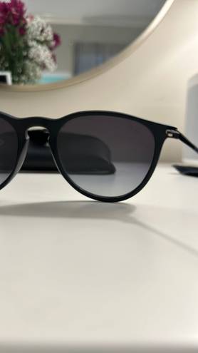 Ray-Ban  SUNGLASSES